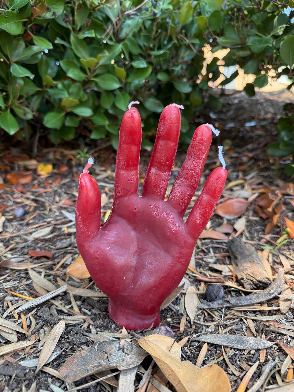 Magical Candle "Dead Hand" Red: Energy, passion, love.