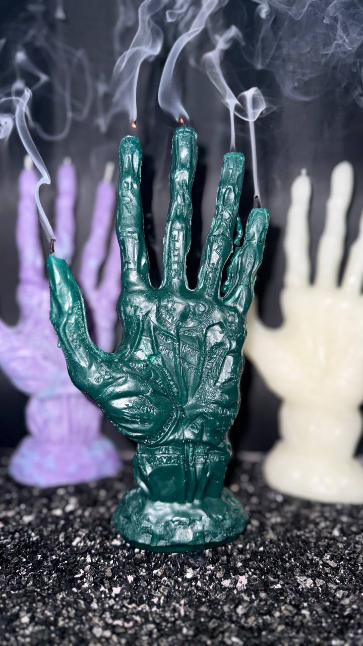 Magical Candle "Hand of Glory" Green: Financial success, prosperity.