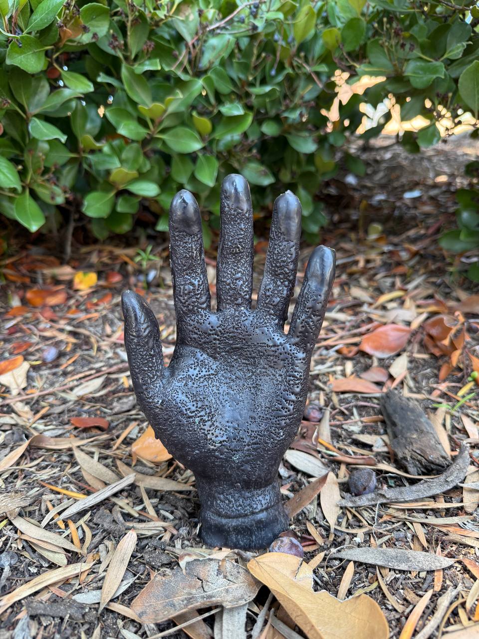 Magical Candle "Dead Hand" Black: Removes negative energy, protection.